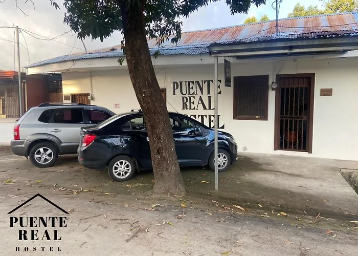Puente Real Hostal *