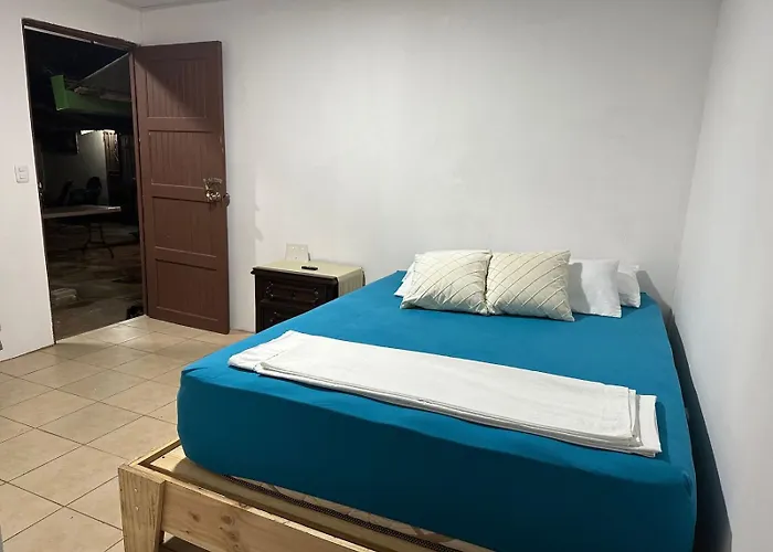 Hostal Puente Real