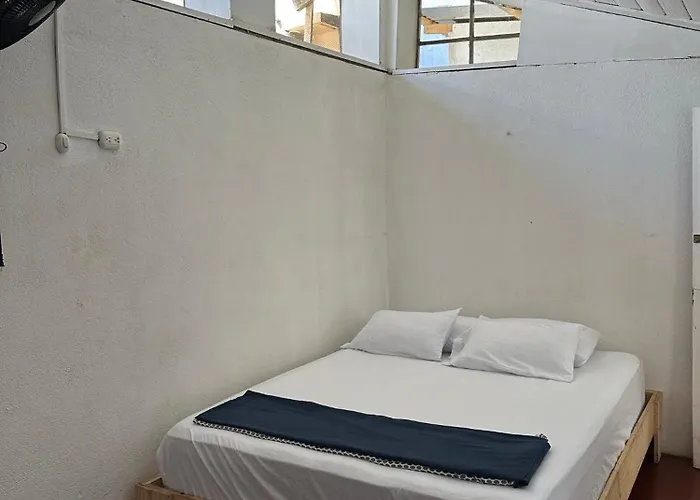 Puente Real Hostal *